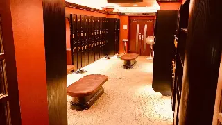 告别酸痛！在家也能做的神奇自我按摩术，让你秒变按摩达人！ 封面